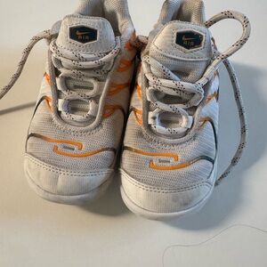 Nike Kids Sneakers - White and Orange